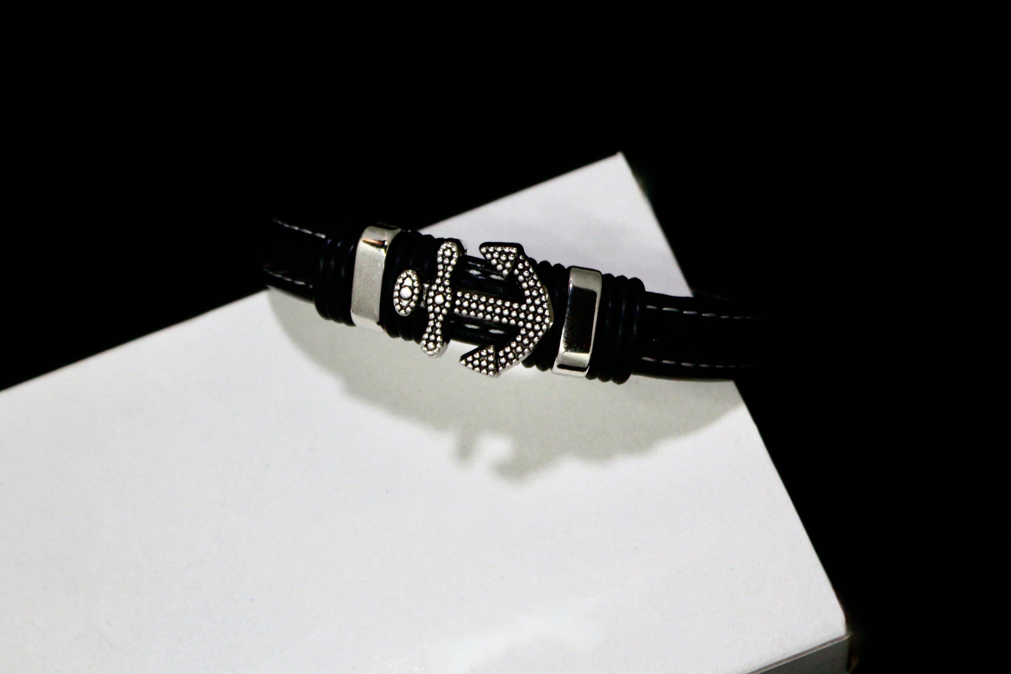 Shining Anchor Bracelet